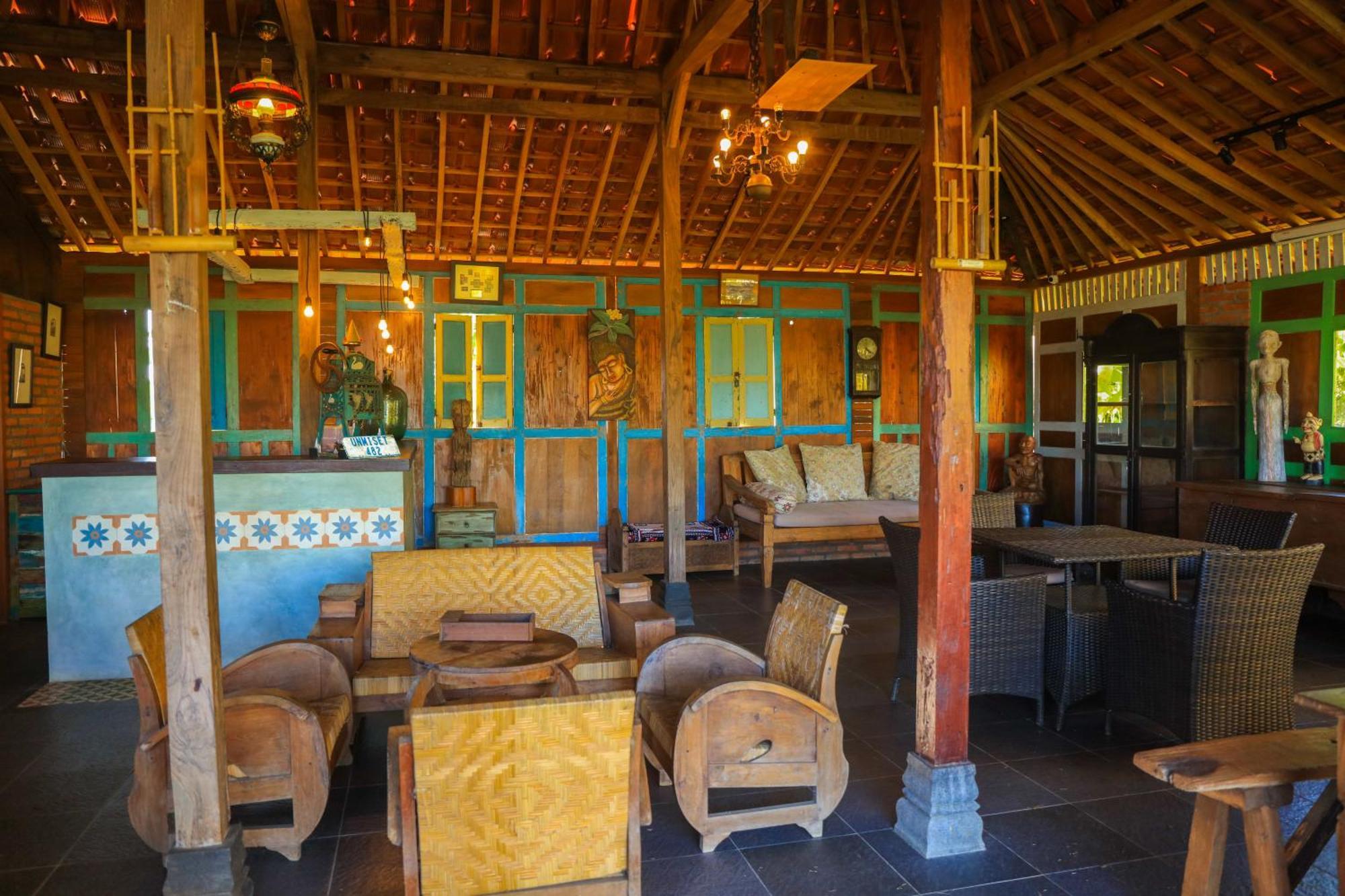 Pondok Kawinaya Singaraja  Exterior photo